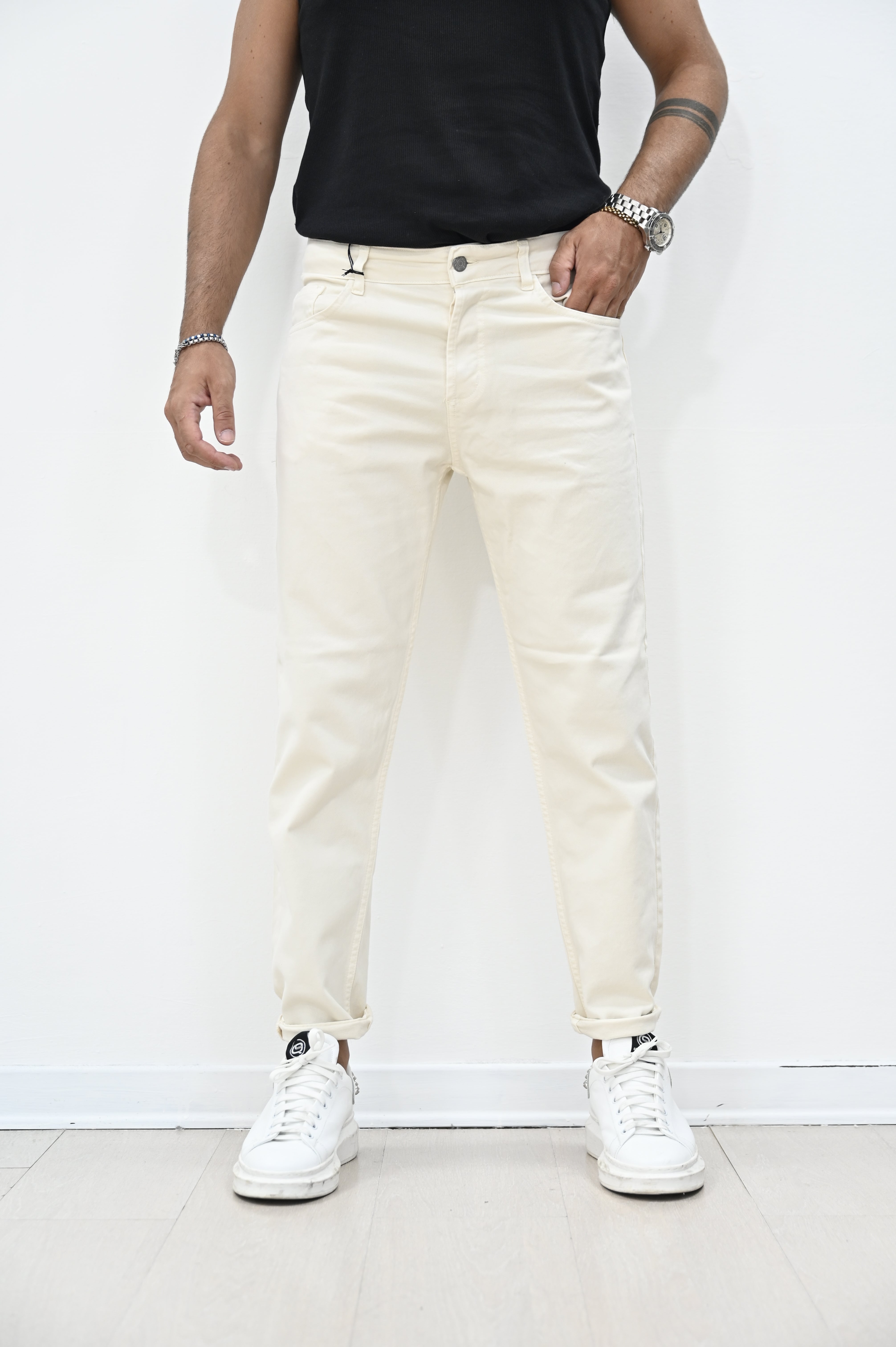 Jeans carrot fit crema