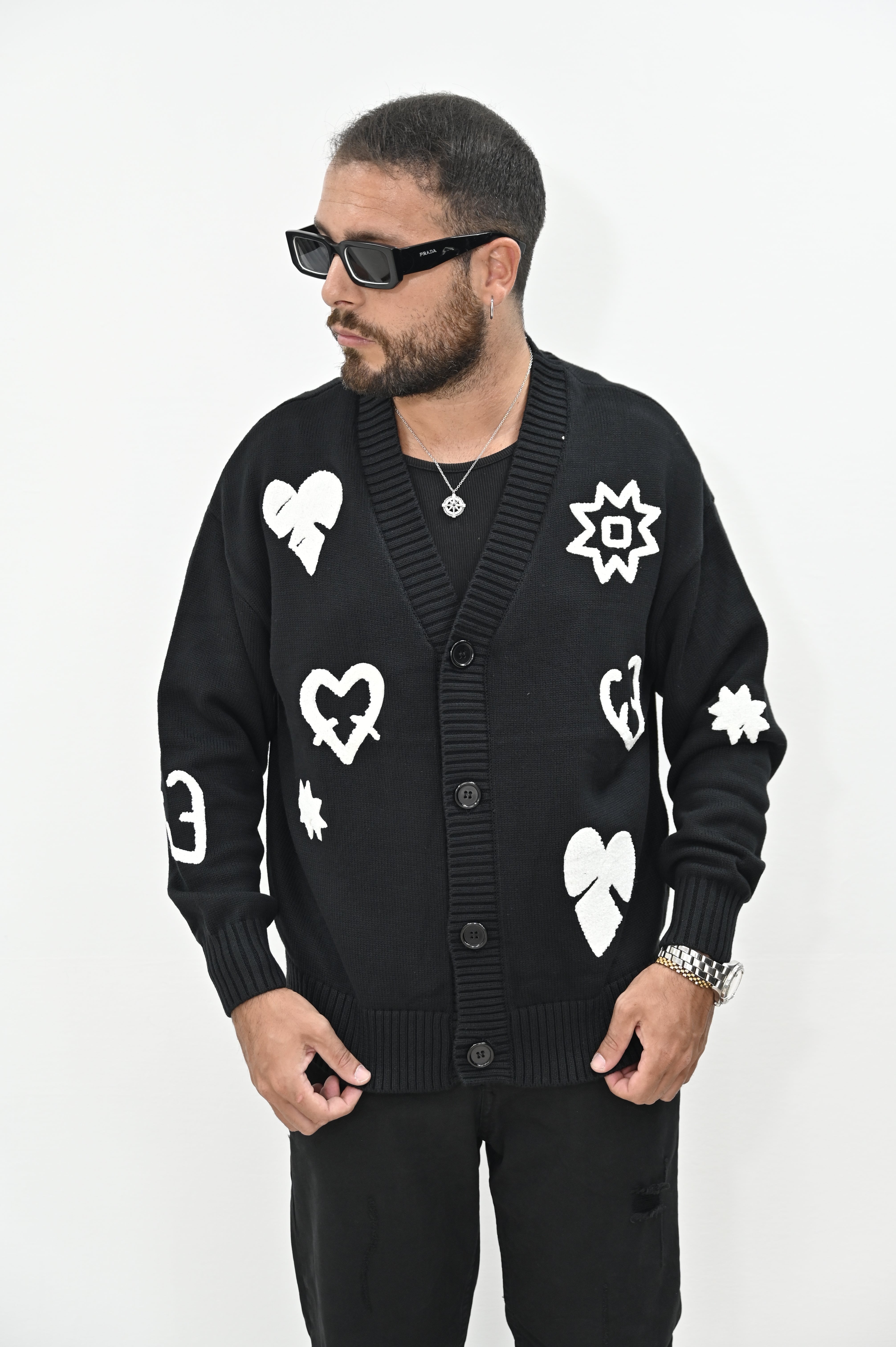 Cardigan nero con ricami