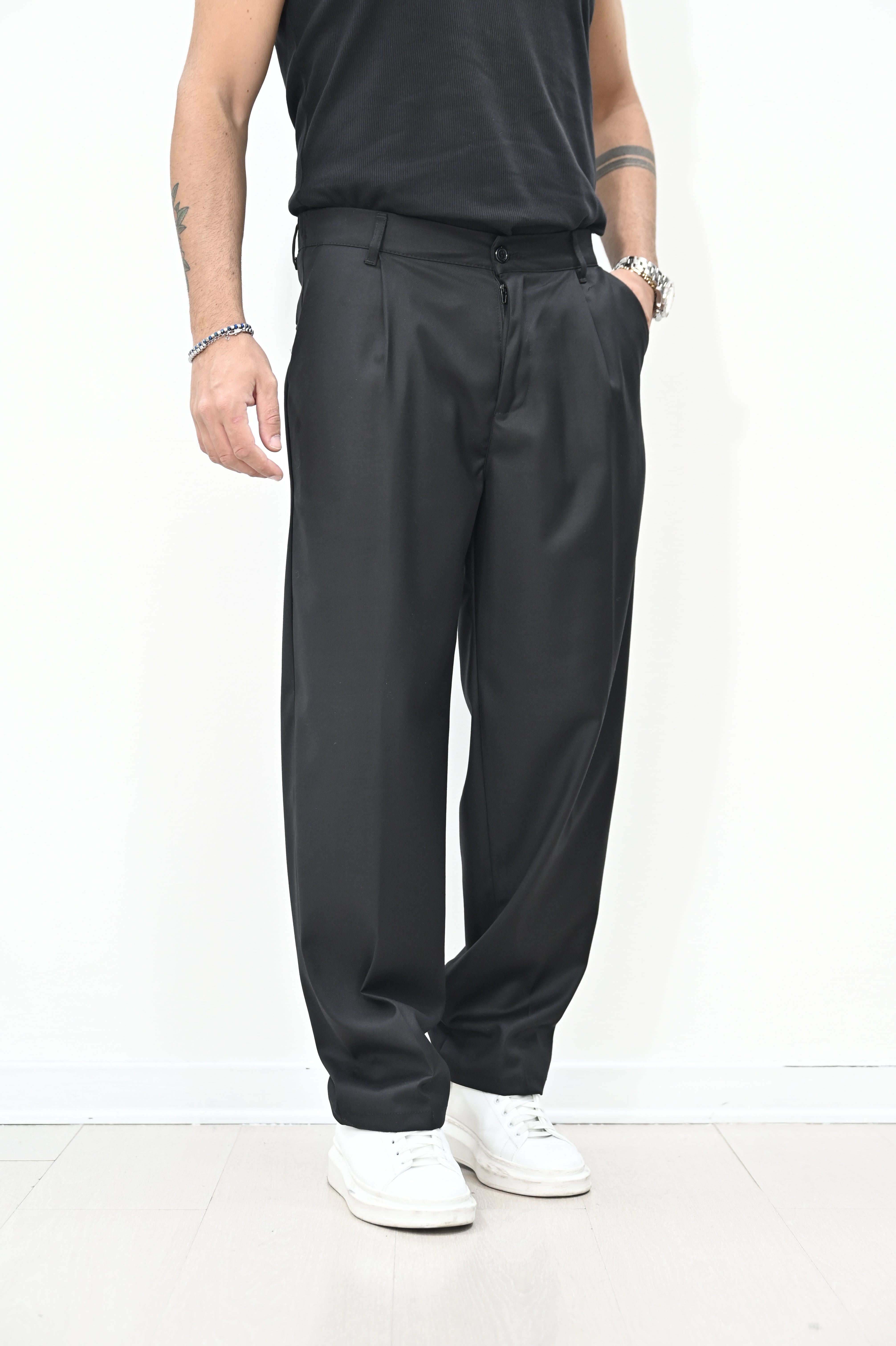 Pantalone loose fit nero Nope